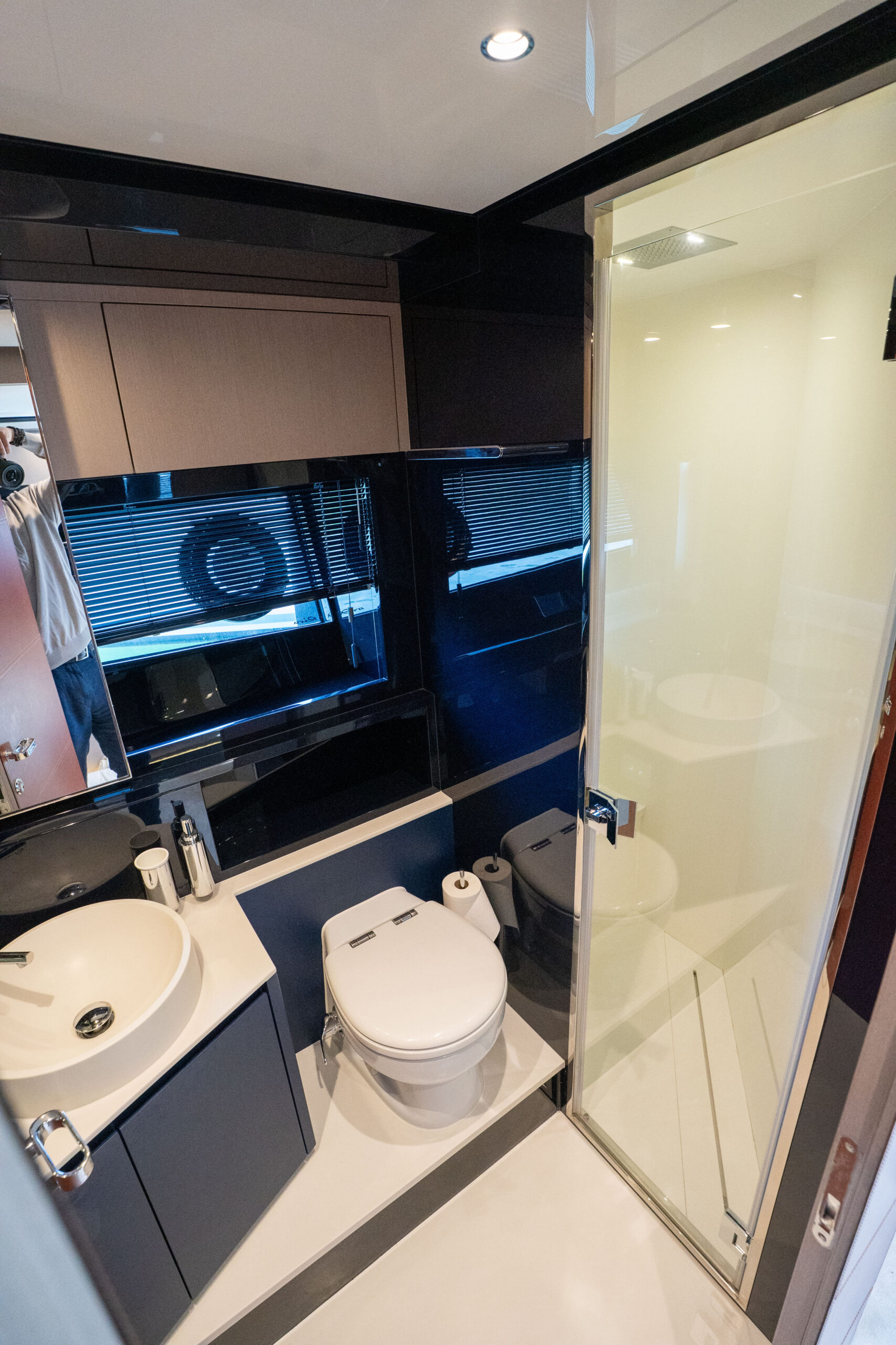 foto: 16 Riva 48 Dolceriva #03 ELEMENTS