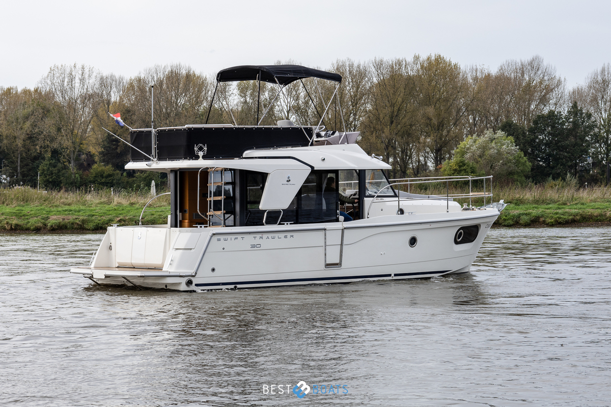 foto: 20 Beneteau Swift Trawler 30 