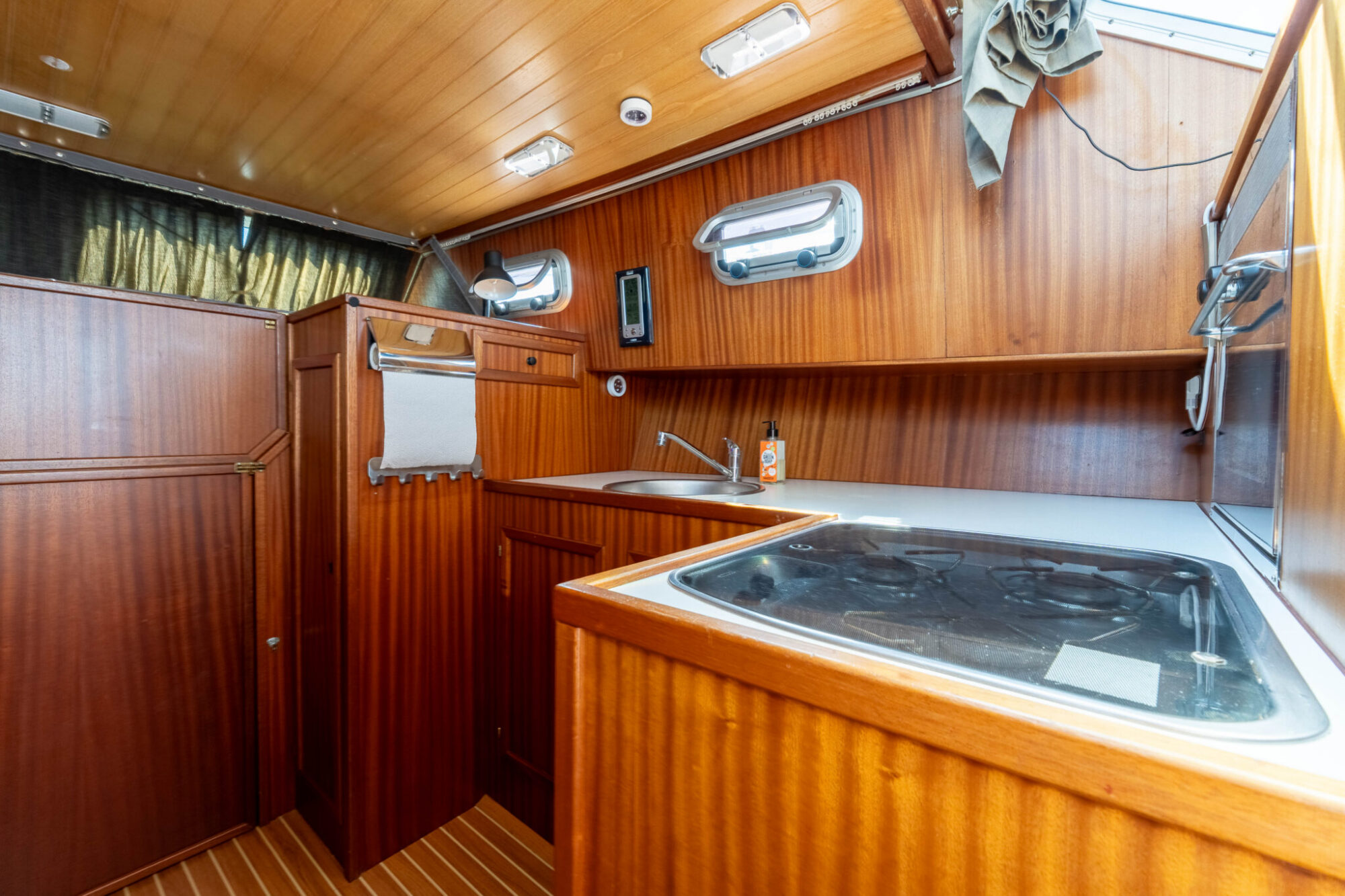 foto: 18 Bege Bege 1000 OK Spiegeldeur