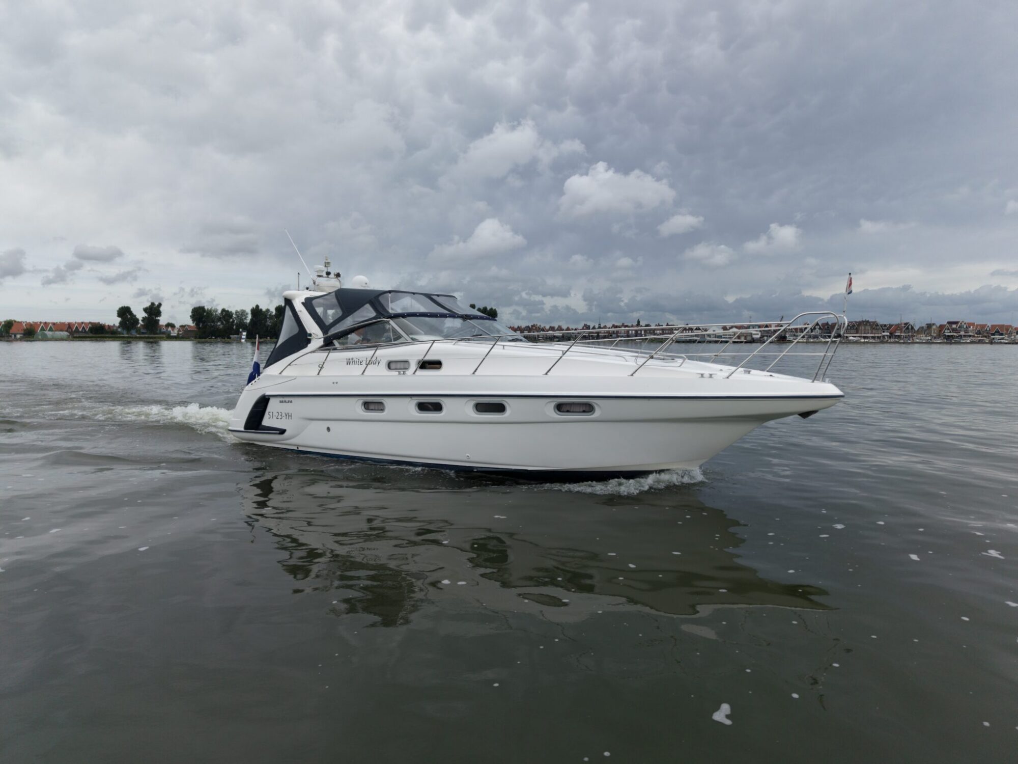 foto: 44 Sealine Sealine S37