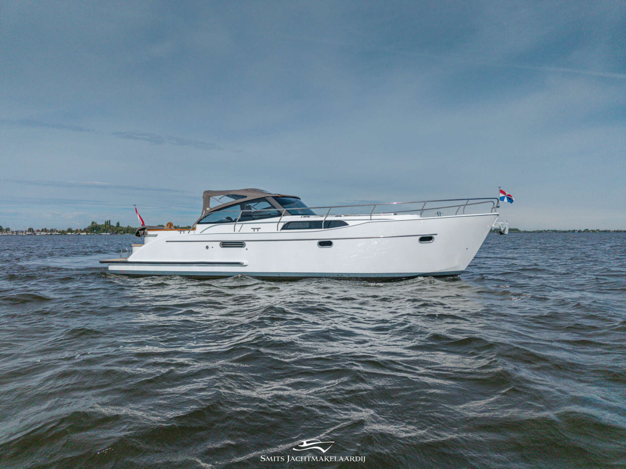 foto: 19 Crown yachts Crown Keyzer C107 Cabrio