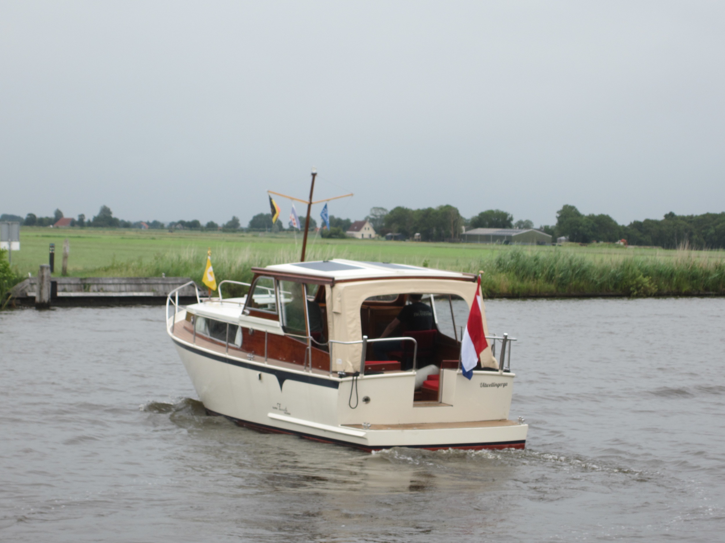 foto: 21 Super Favorite 860 OK