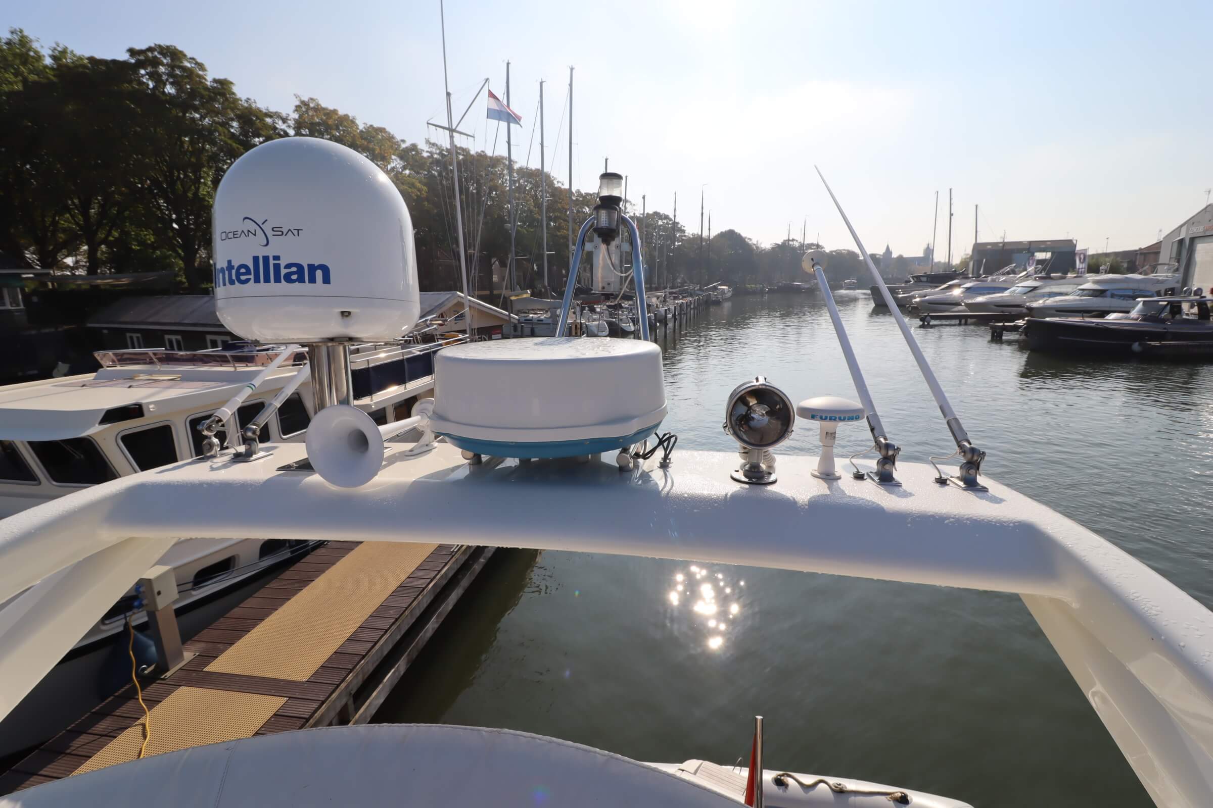 foto: 10 Ferretti Yachts 530