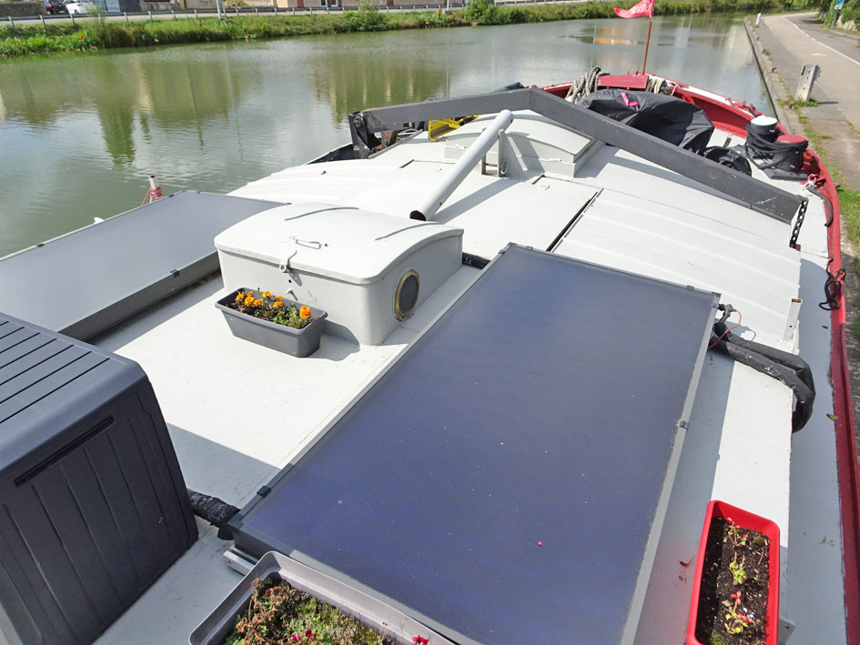 foto: 27 Spits Varend Woonschip 30.53 met UBC