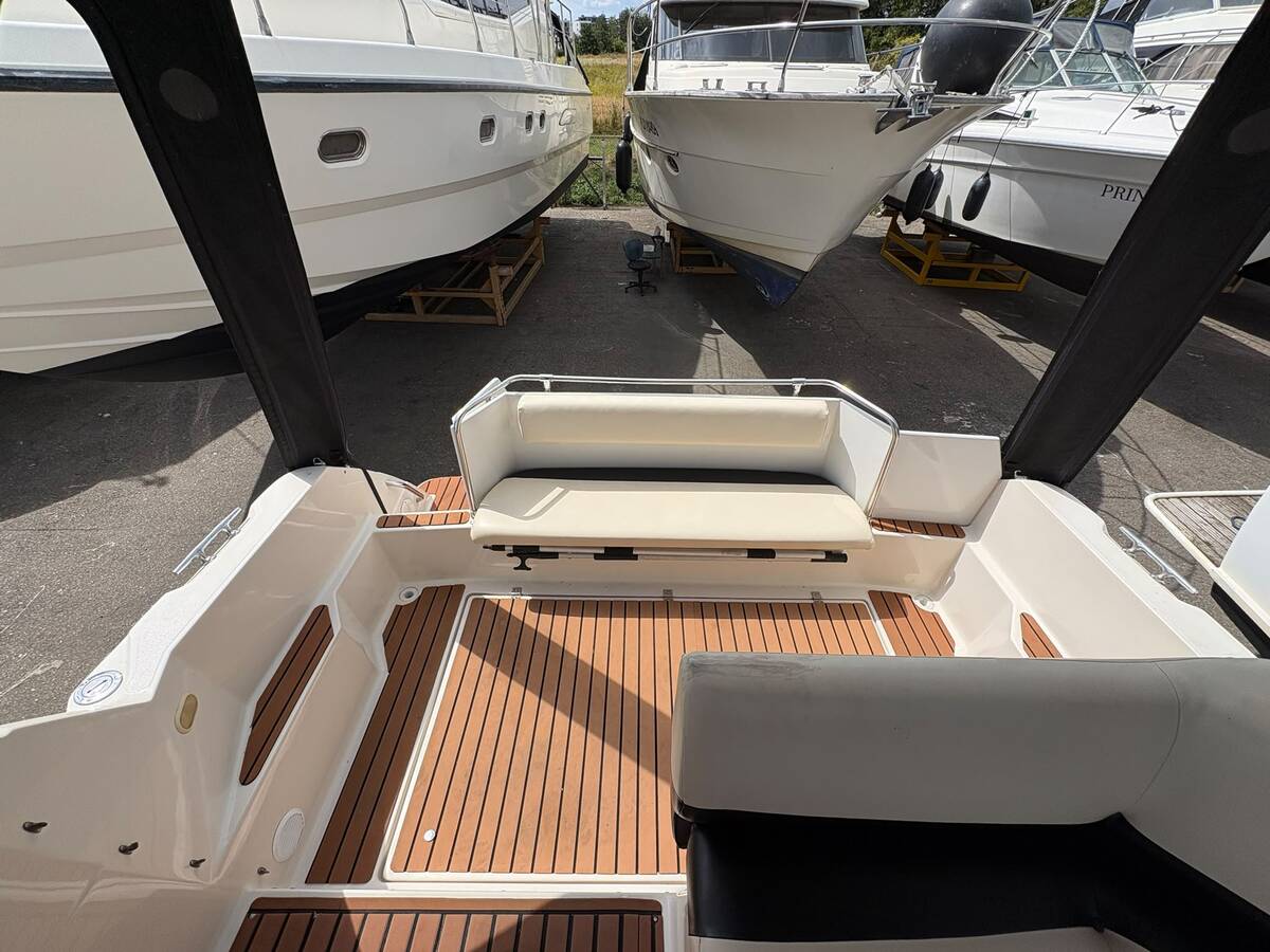 foto: 13 Bayliner 2855 CIERA
