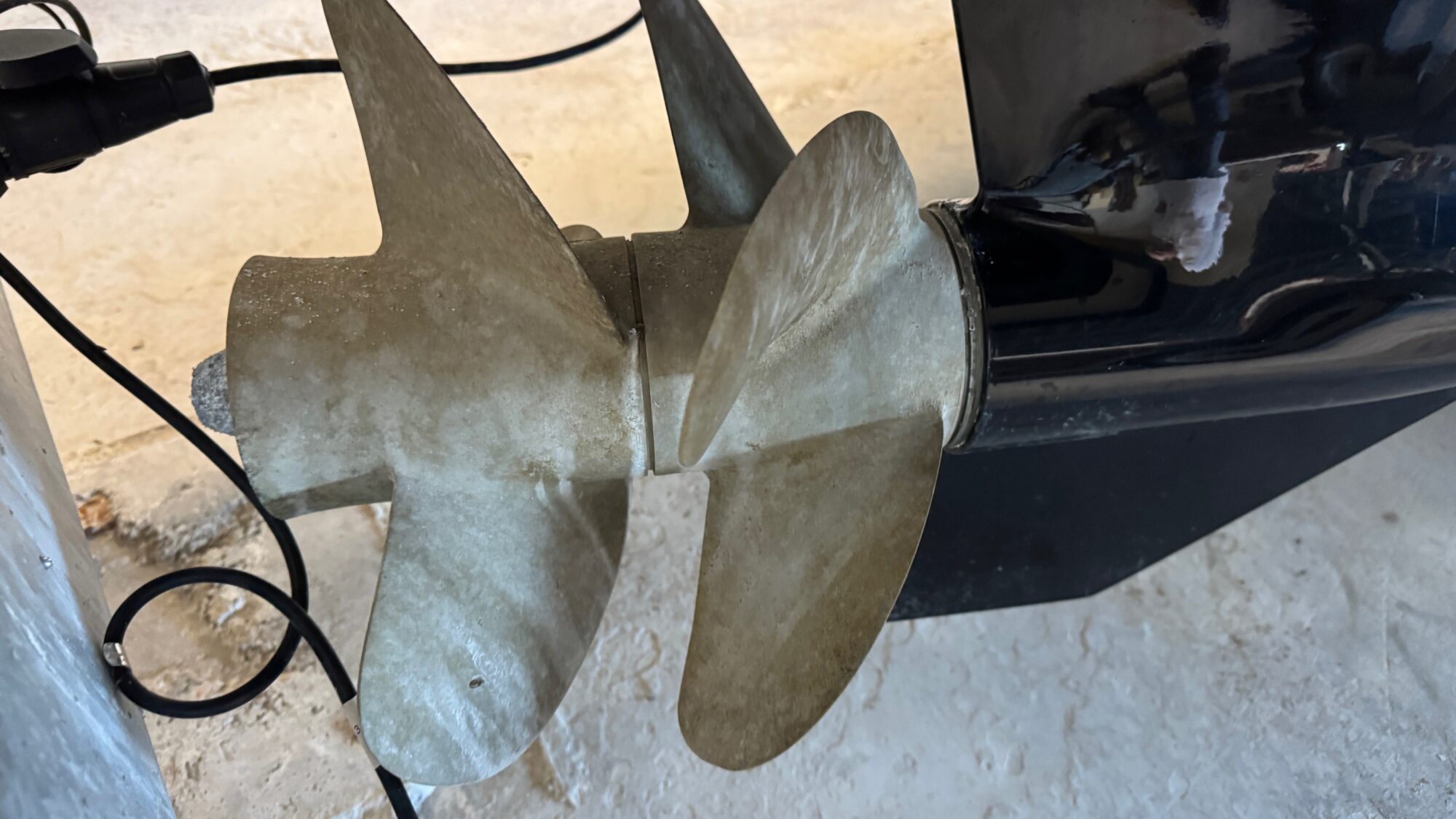 foto: 7 Futuro Boats Futuro ZX-20L Tender