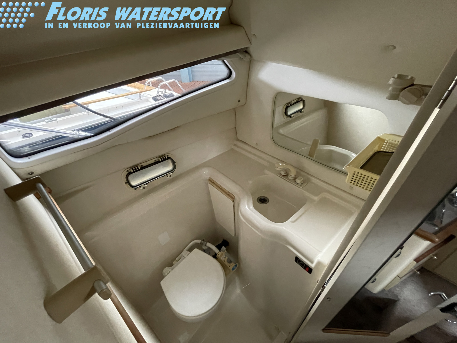 foto: 6 Bayliner 2655 Ciera