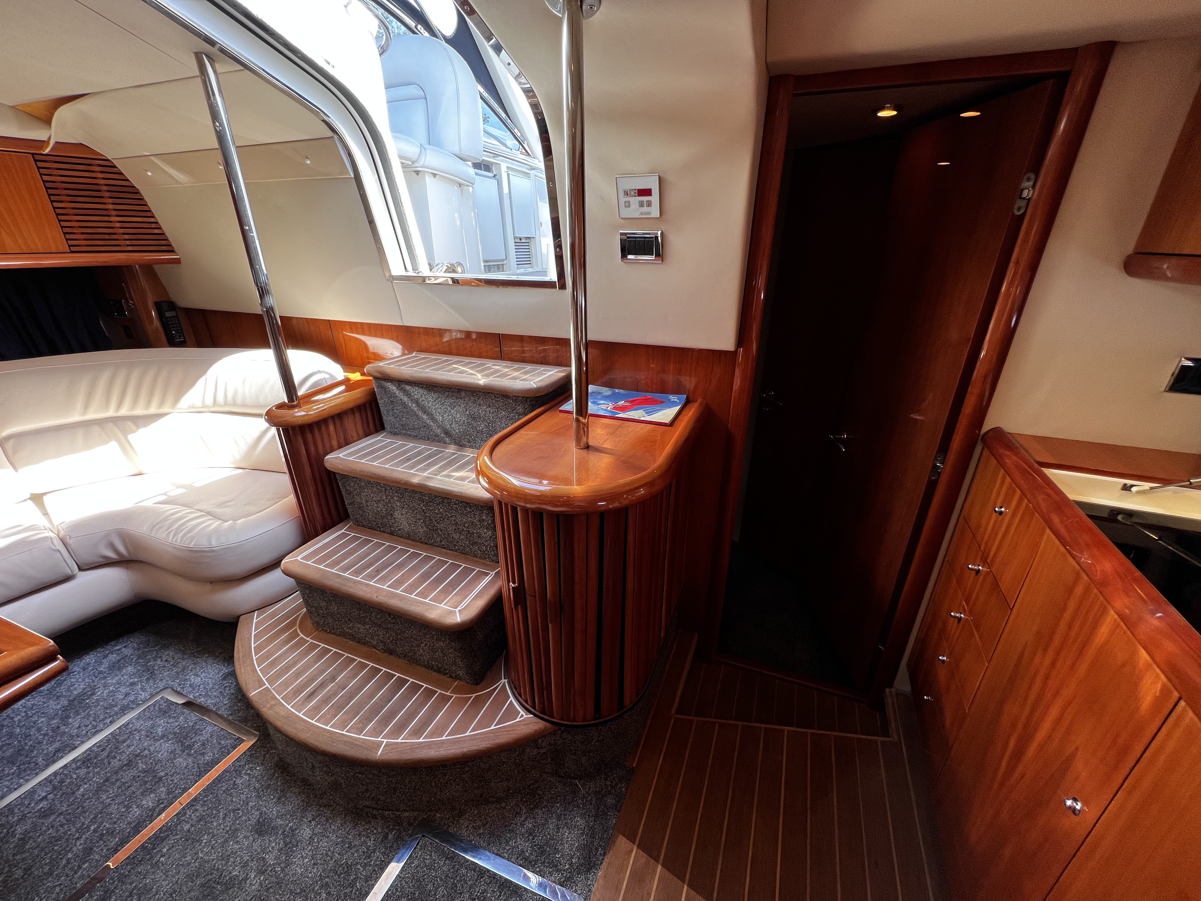 foto: 18 Sunseeker Camarque 50