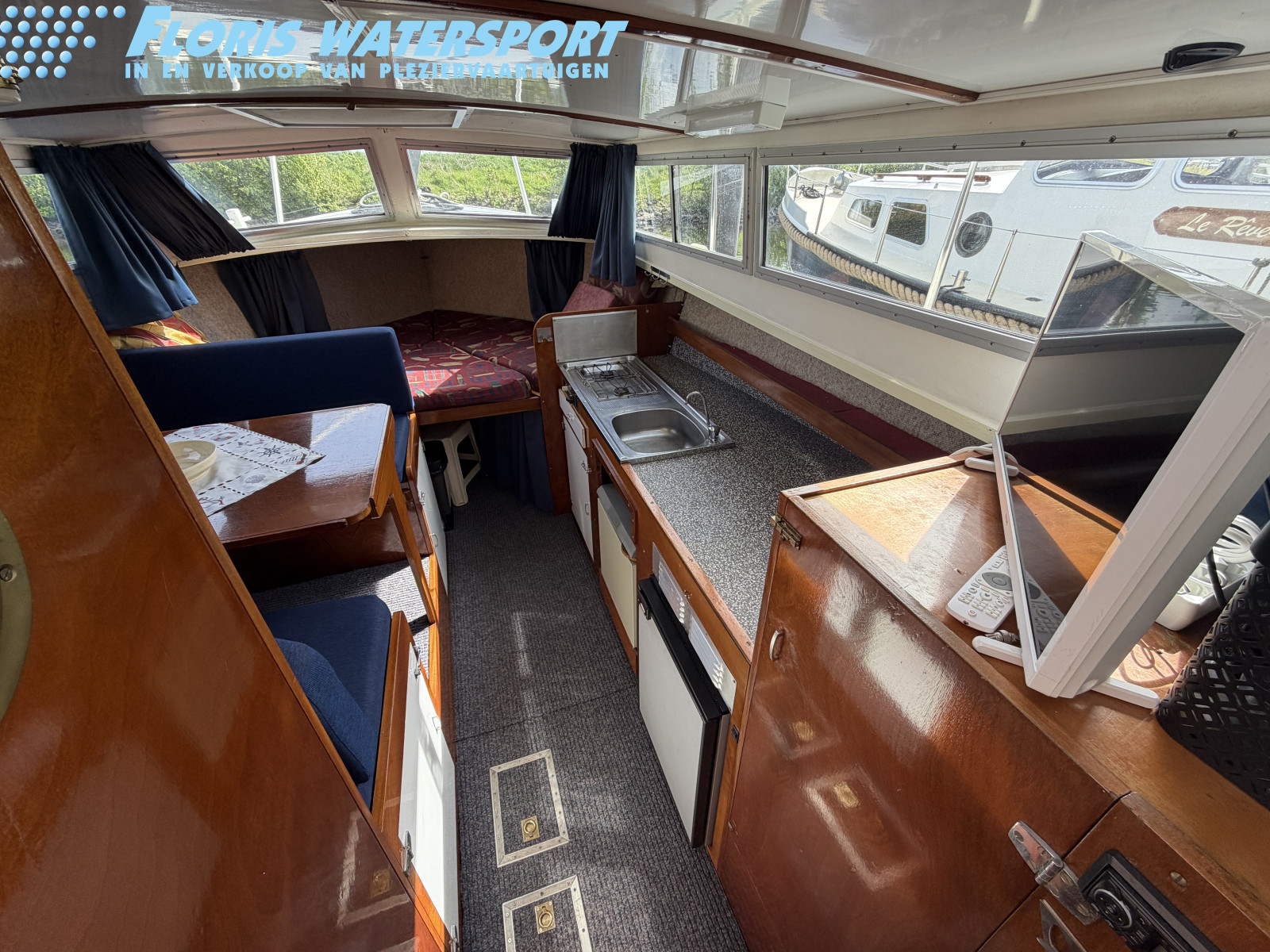 foto: 6 Excellent 900 OK