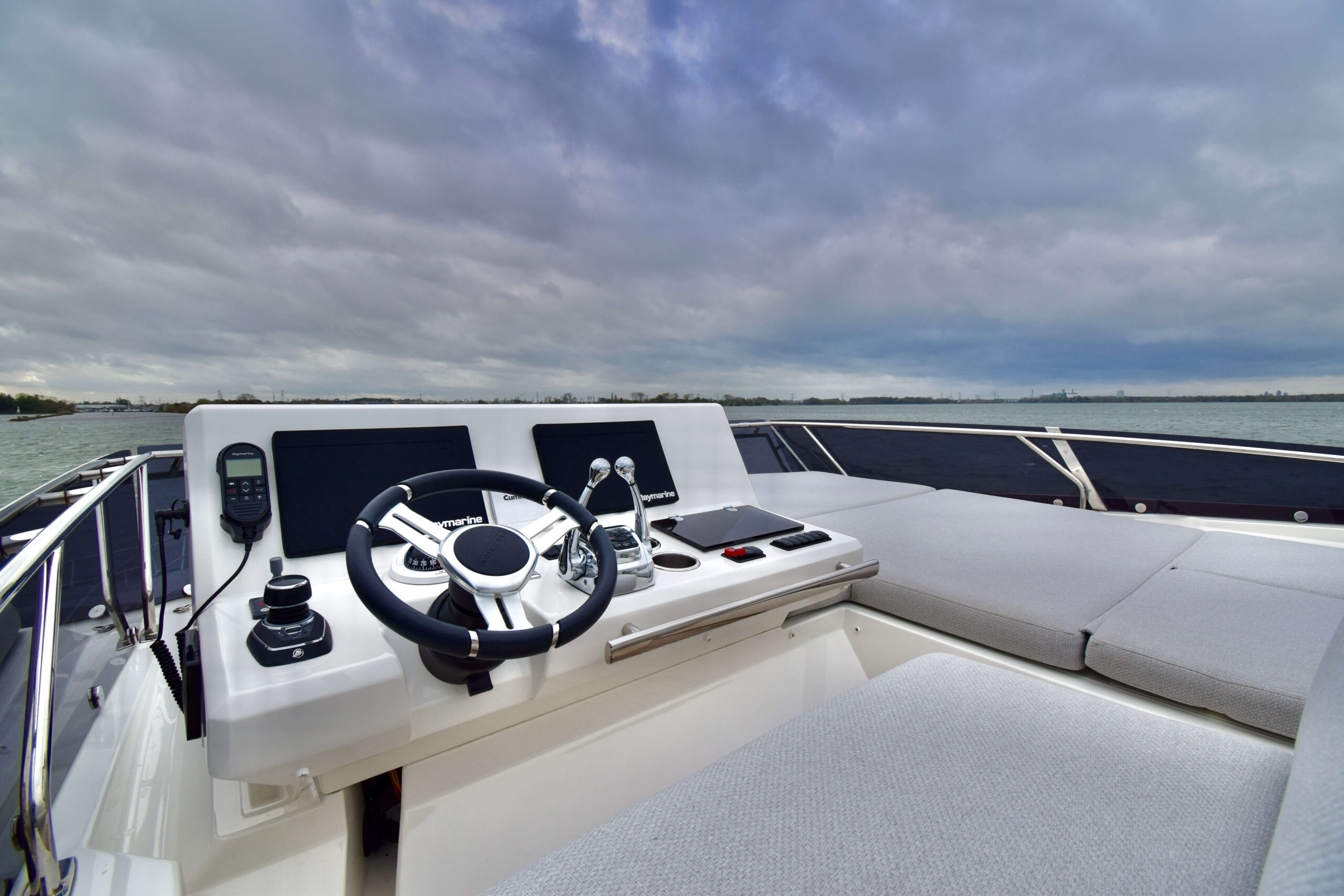 foto: 23 Prestige 590 Flybridge #49