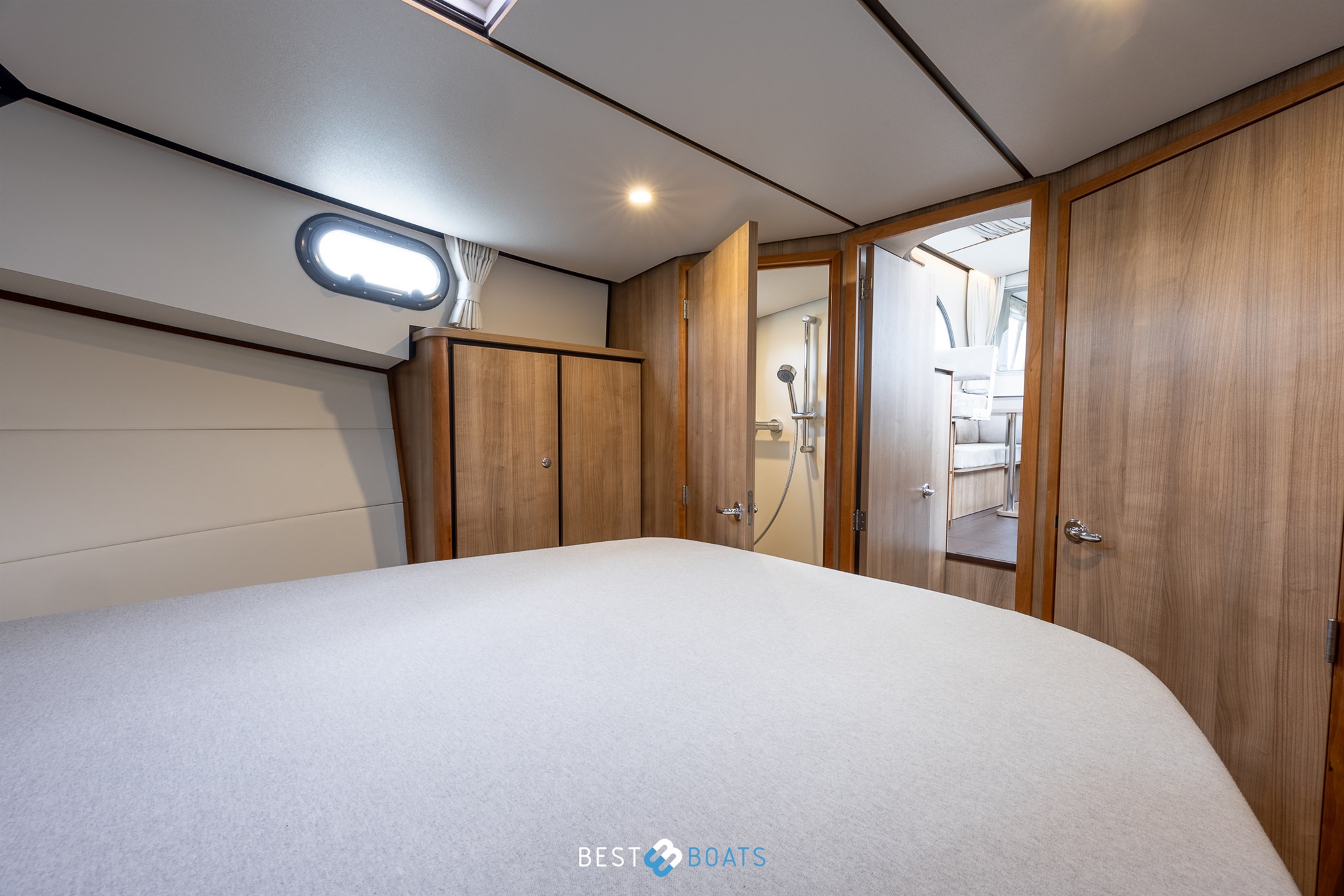 foto: 14 Linssen 30 SL Sedan
