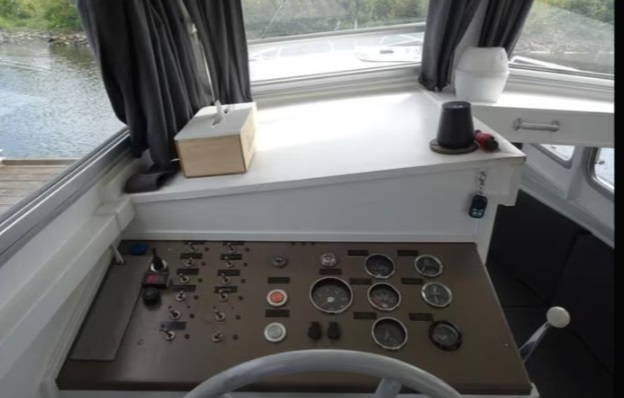 foto: 6 Heckkruiser  10,50 AK GS DB