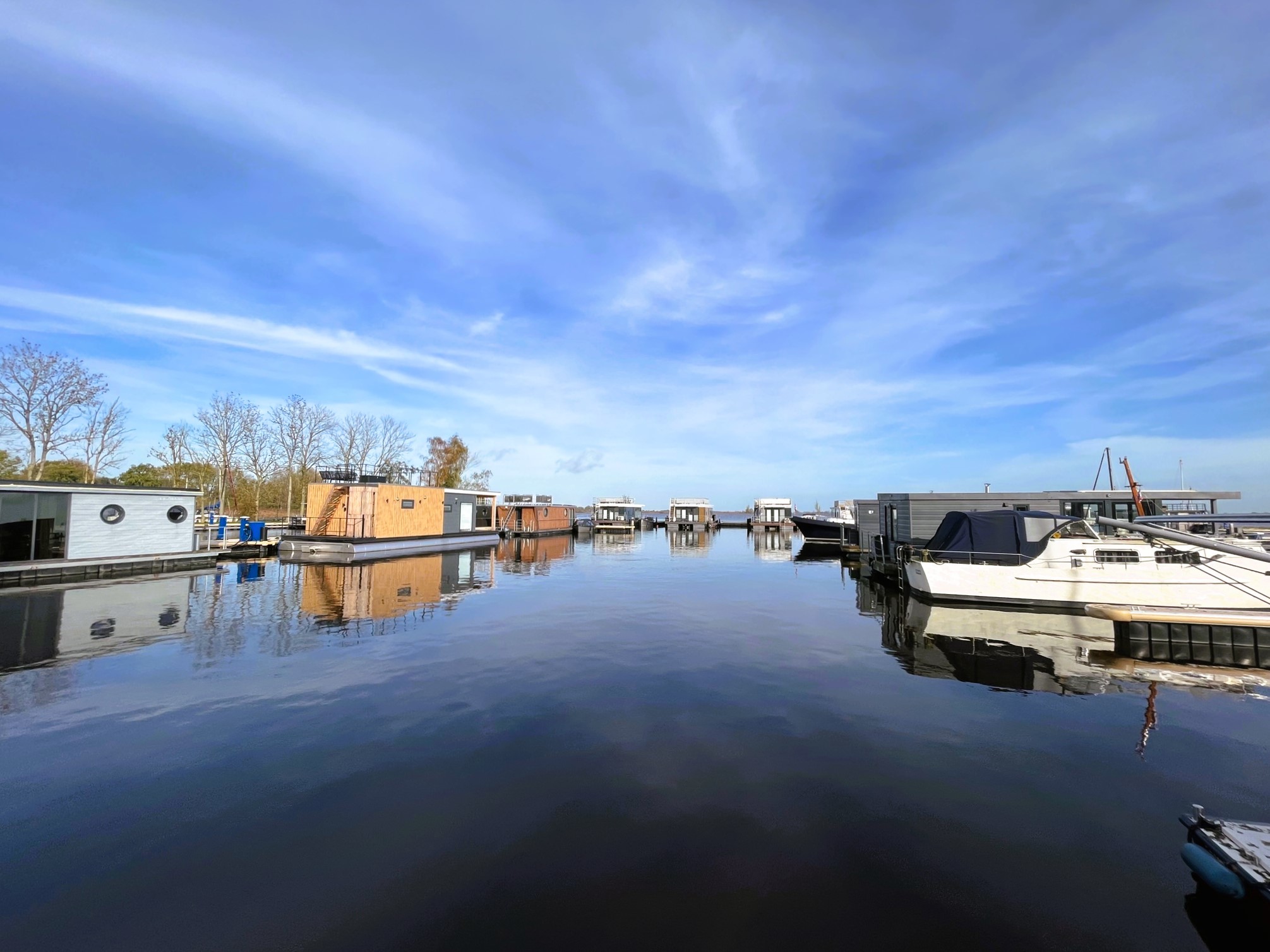 foto: 23 Nordic Season Met Ligplaats NS 40 Eco 36m2 Houseboat