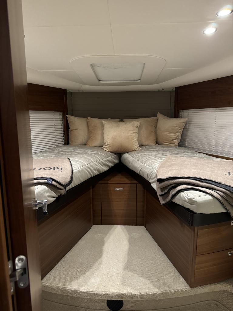 foto: 6 Princess V 48