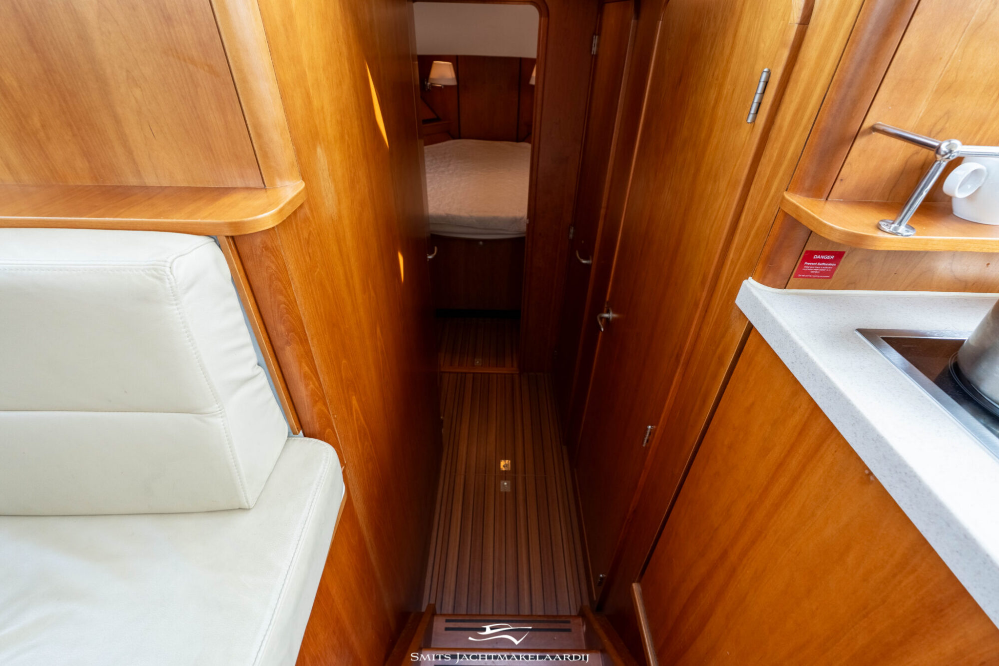 foto: 34 Linssen Linssen Grand Sturdy 43.9 AC