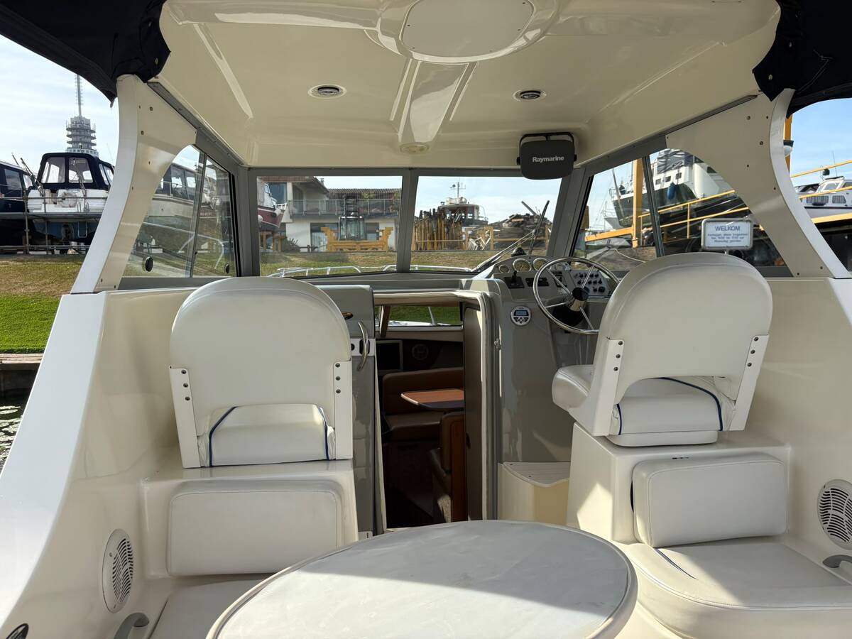 foto: 14 Bayliner 246 Discovery 