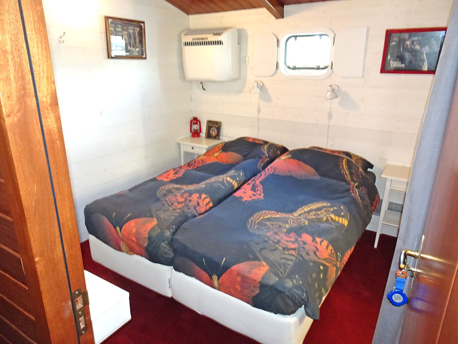 foto: 19 Spits B&B Varend Woonschip 39.09 met CvO