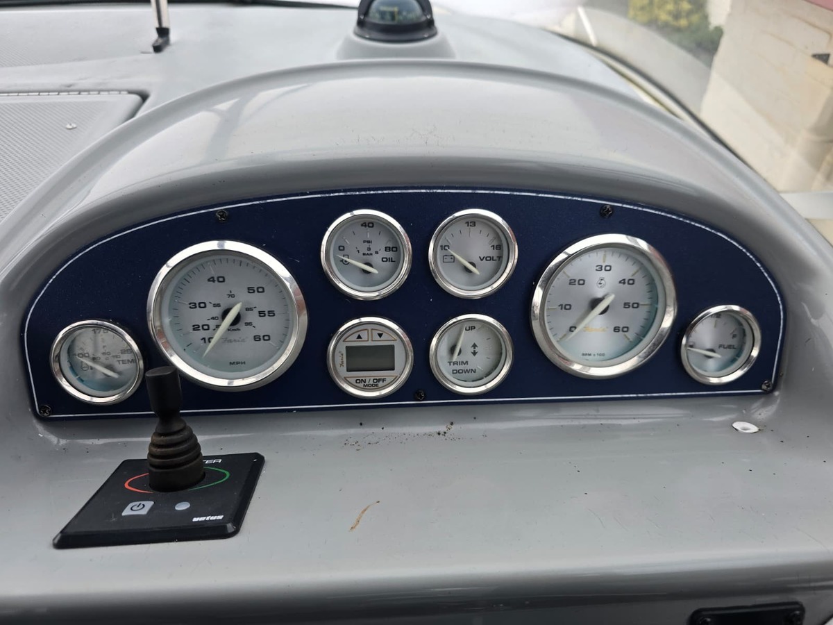 foto: 12 Bayliner 285 SB