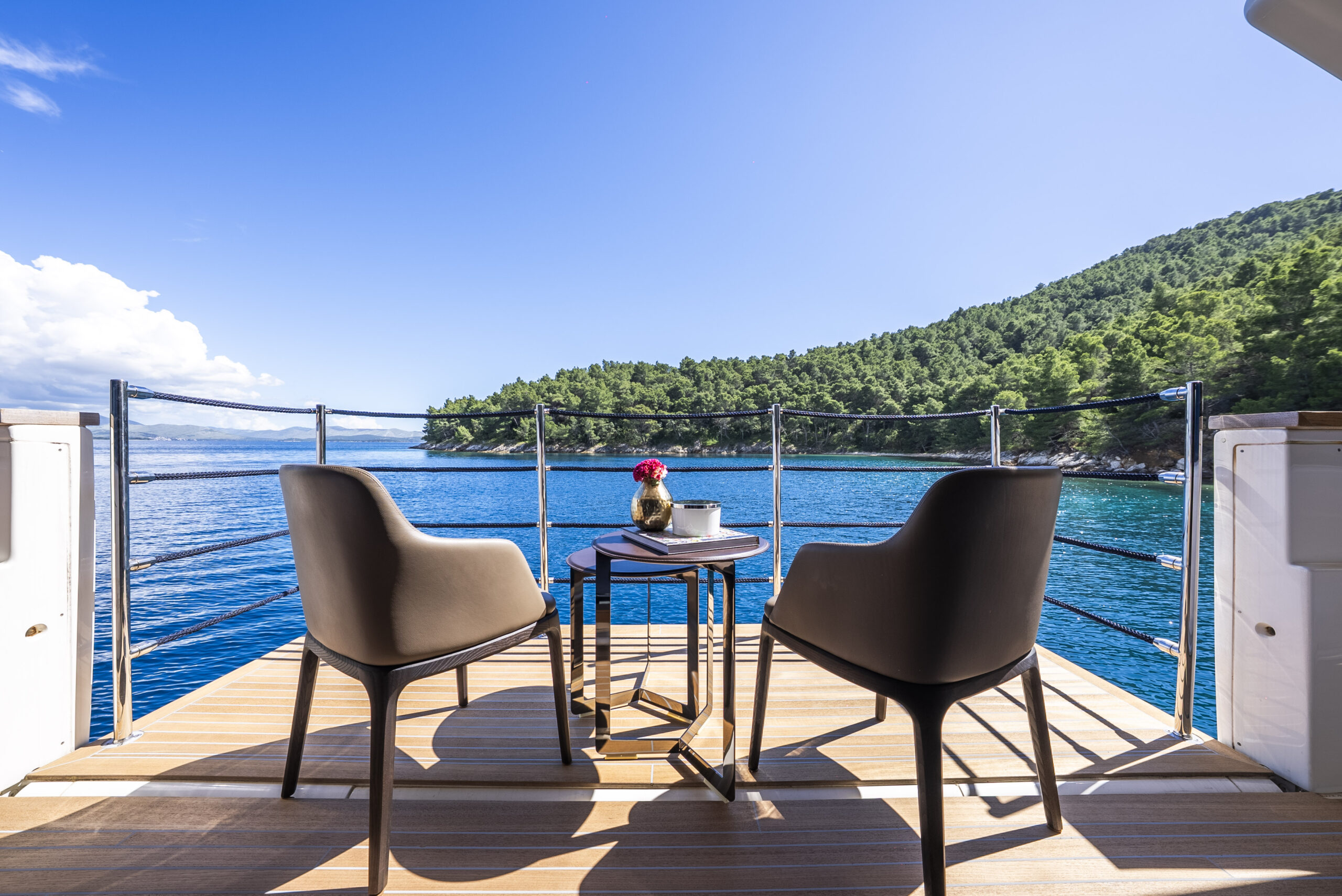 foto: 39 Custom Line Navetta 33