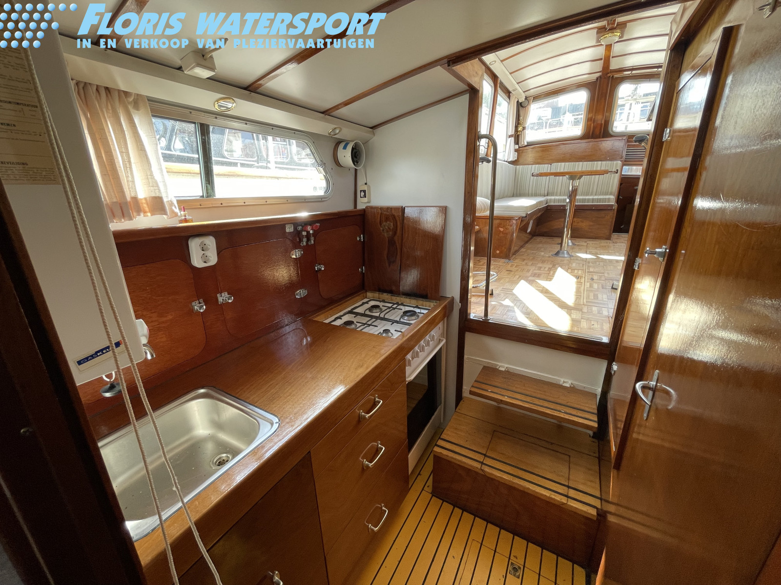 foto: 10 Cupido 1250 Trawler