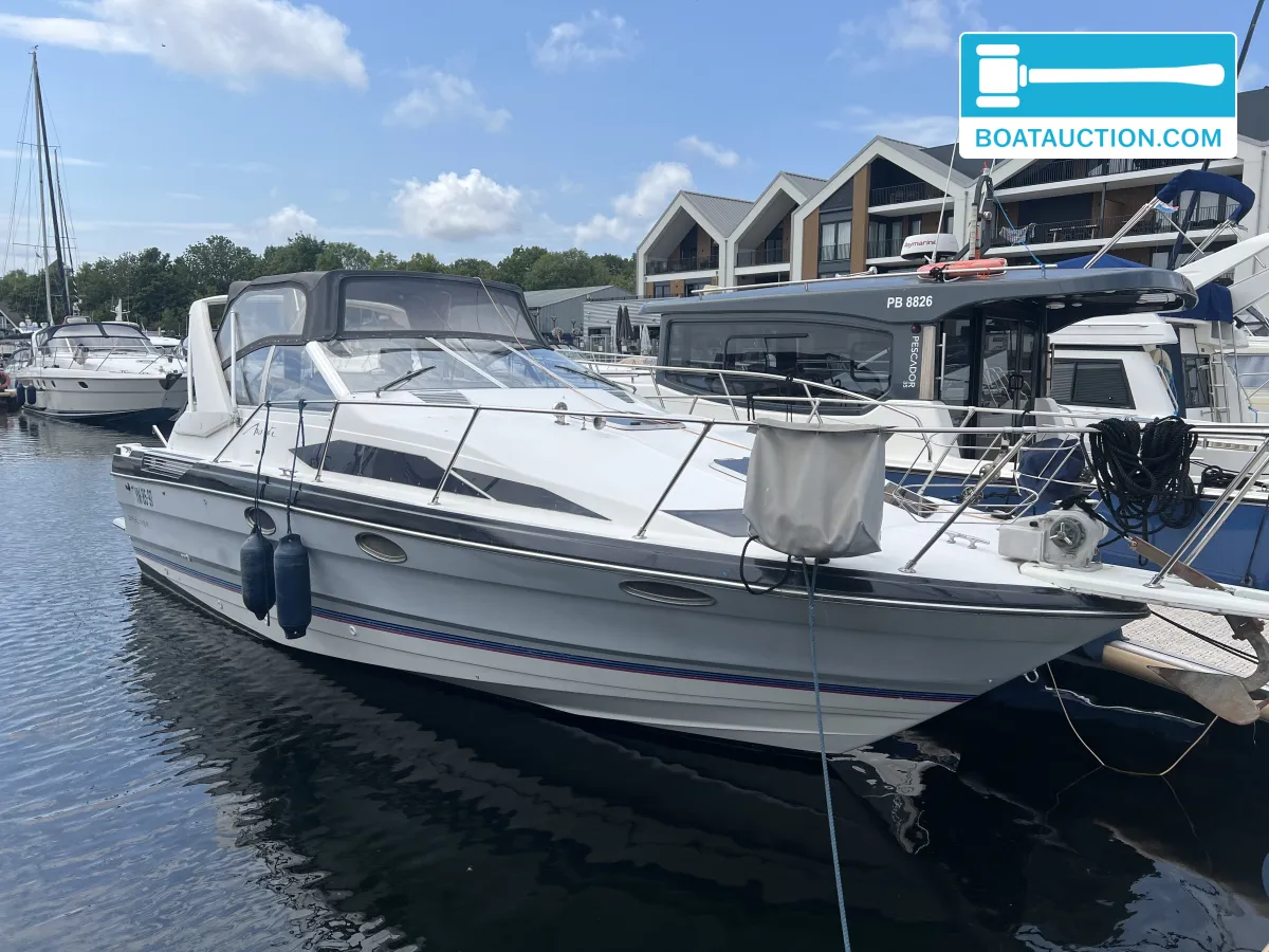 foto: 7 Bayliner 2855