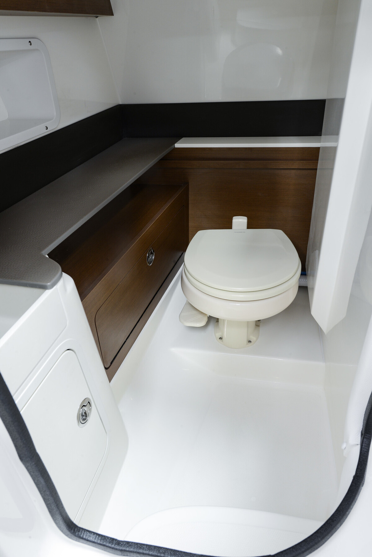 foto: 9 Sea Ray SDX 290