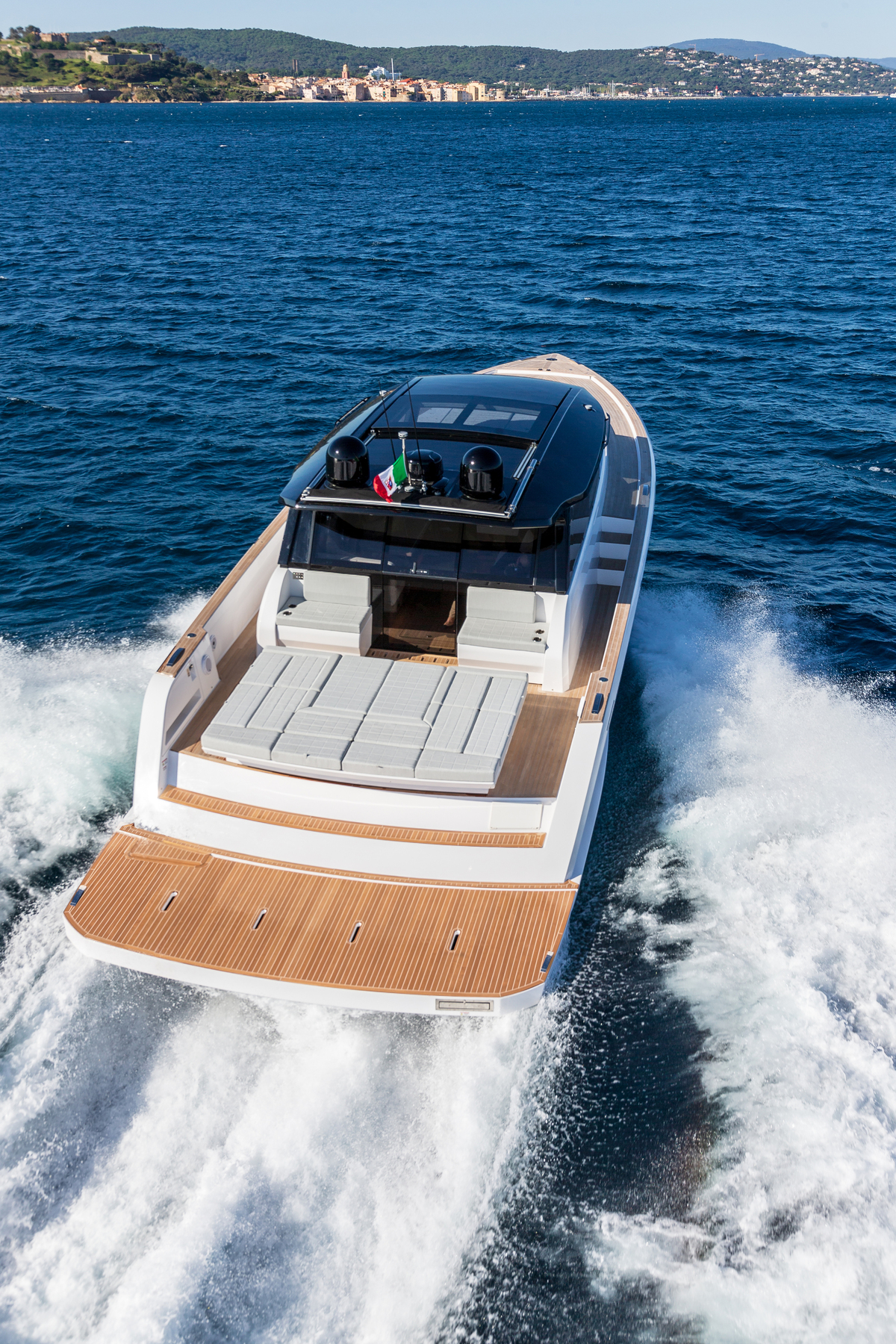 foto: 7 PARDO YACHTS GT 52 