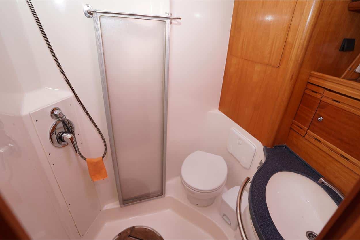 foto: 8 Bavaria 42 HT