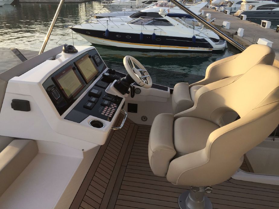 foto: 11 Sunseeker Manhattan 52