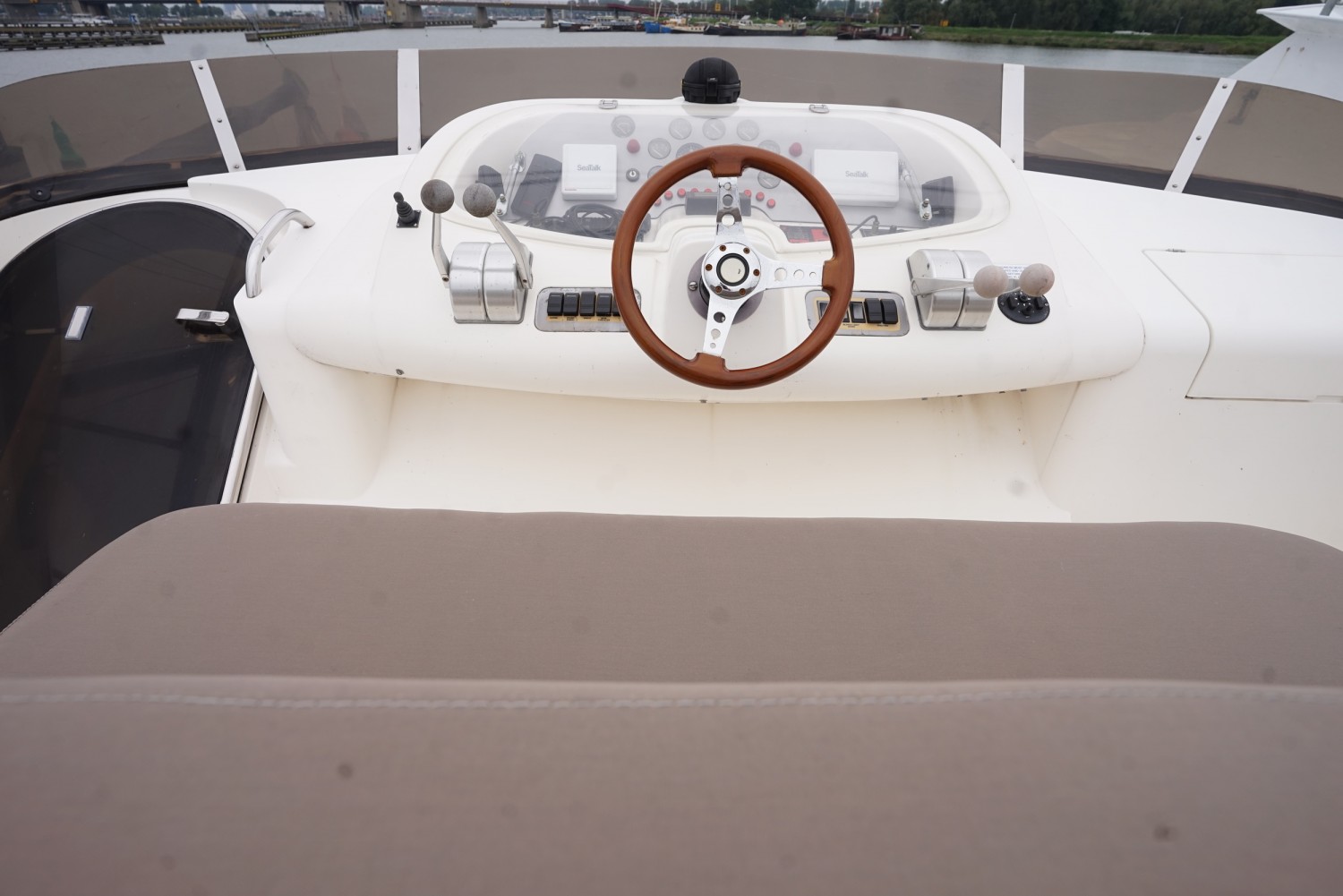 foto: 13 Fairline Squadron 62