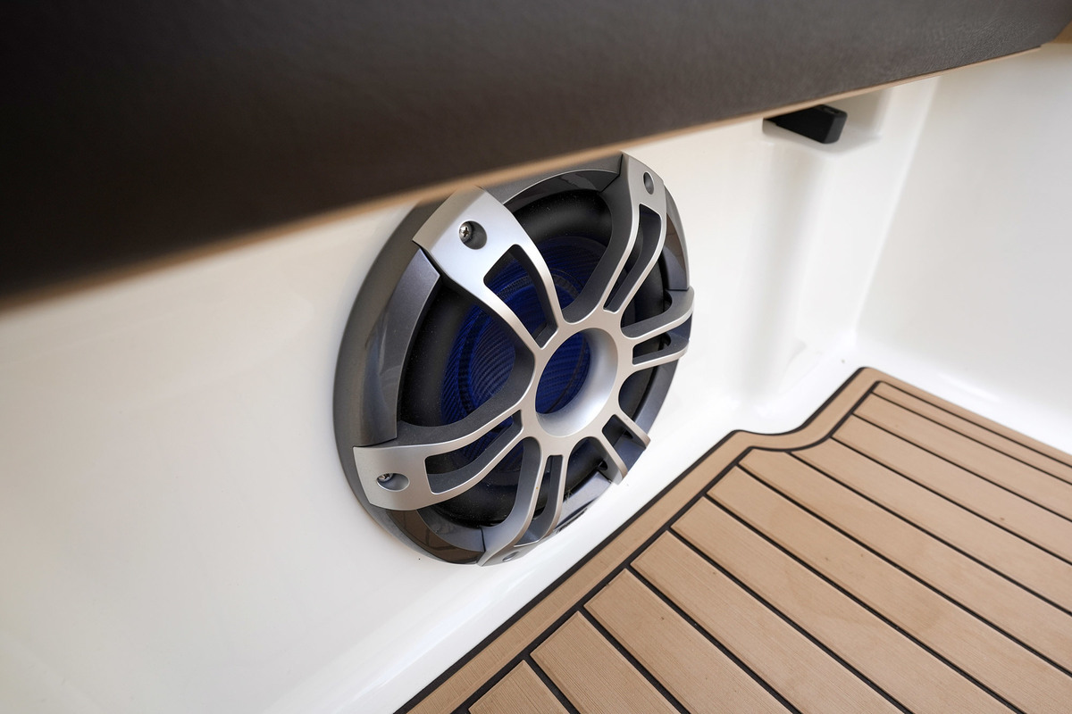 foto: 21 Sea Ray Sundancer 320