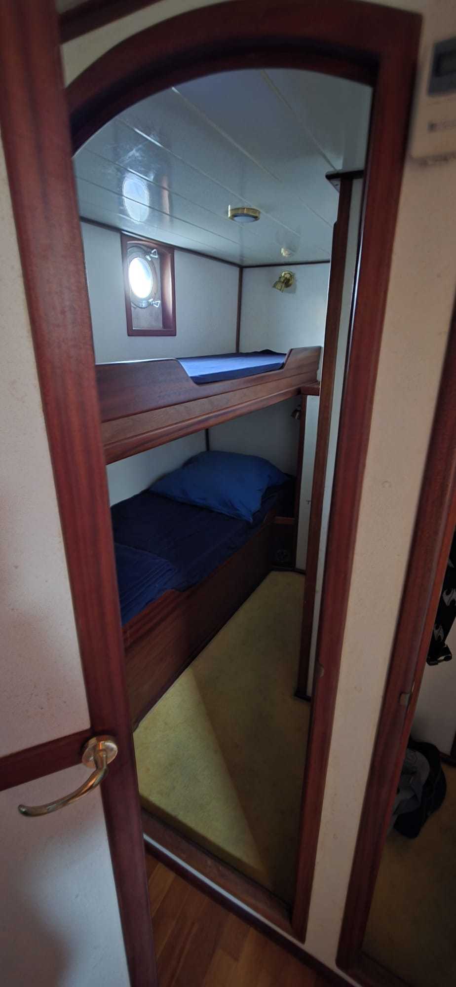 foto: 6 Classic Motor Yacht 14.85