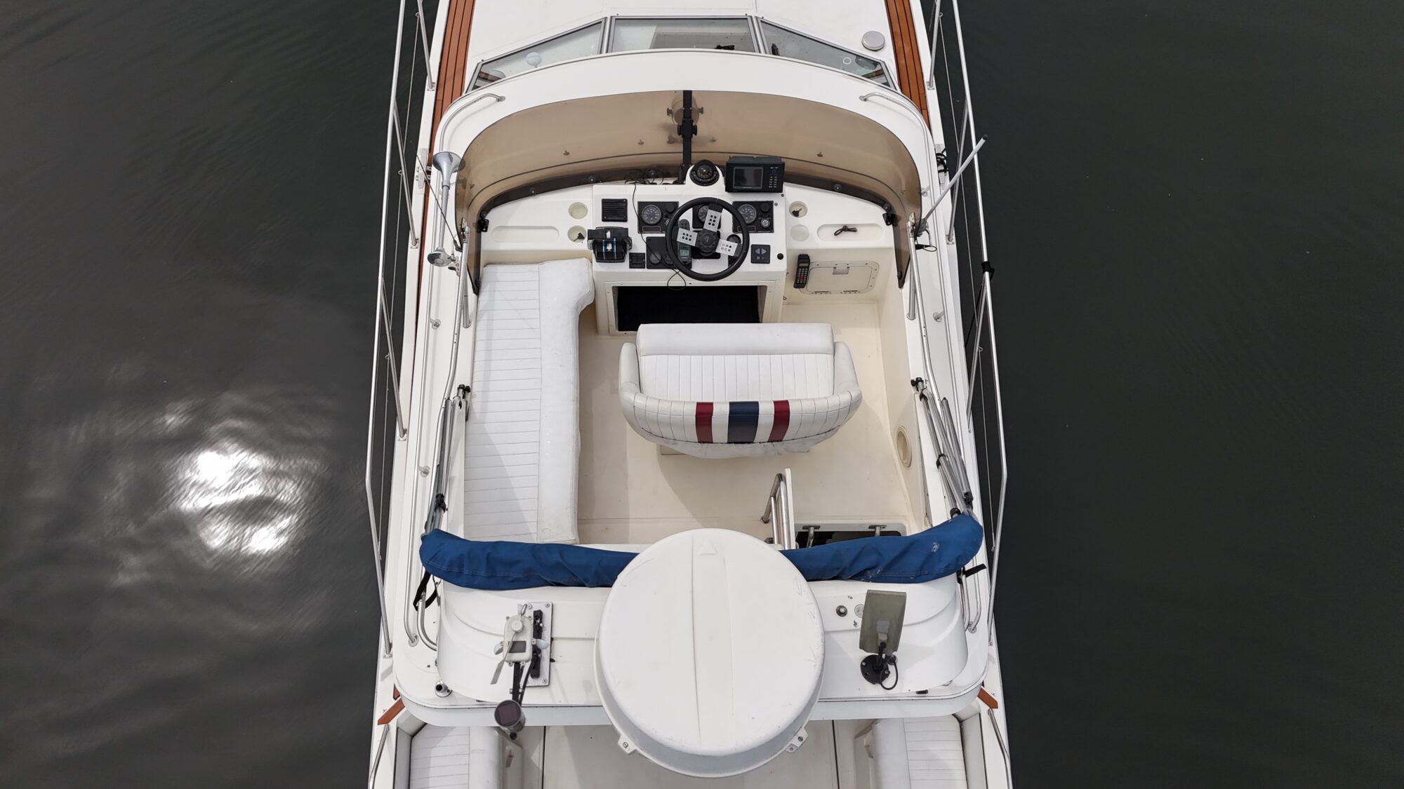 foto: 13 Fairline Fairline Corniche 31 Flybridge