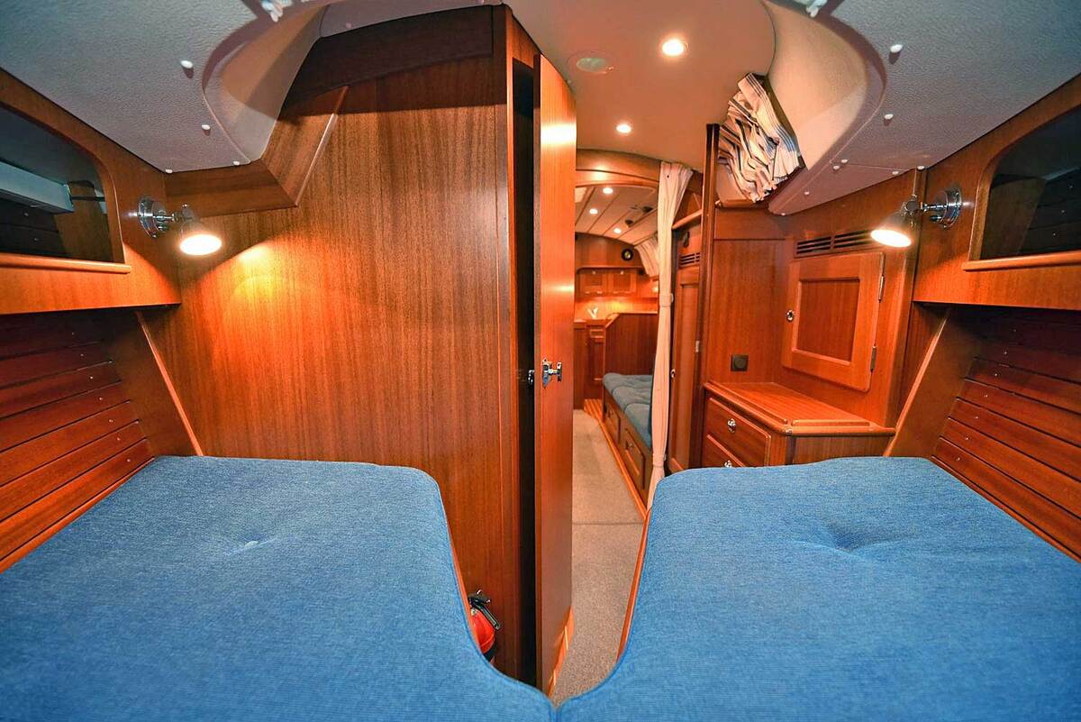 foto: 7 Hallberg Rassy 37