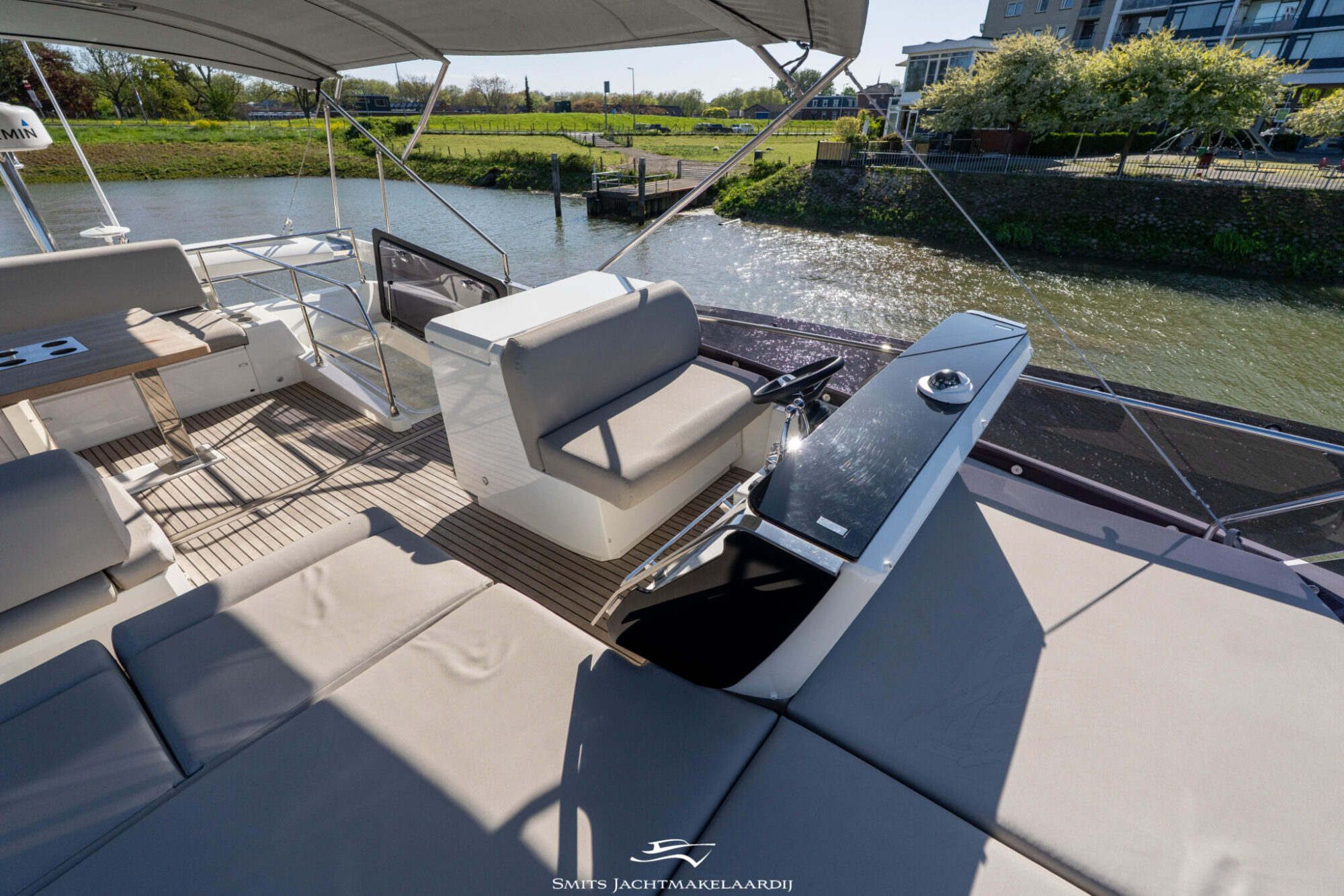 foto: 93 Prestige Prestige 590 Flybridge