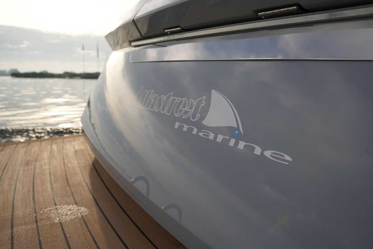 foto: 19 Alfastreet Marine 21 Open Electric