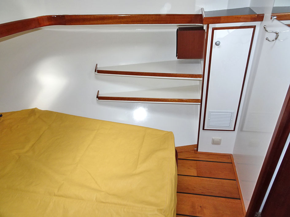 foto: 18 ex Patrouille vaartuig / Varend Woonschip 18.26 met UBC