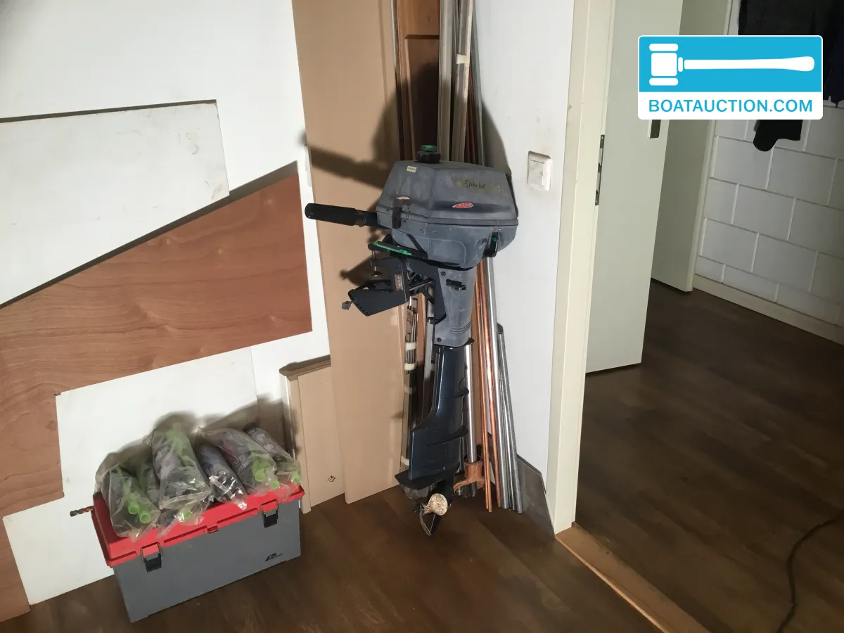 foto: 15 Spanker 712