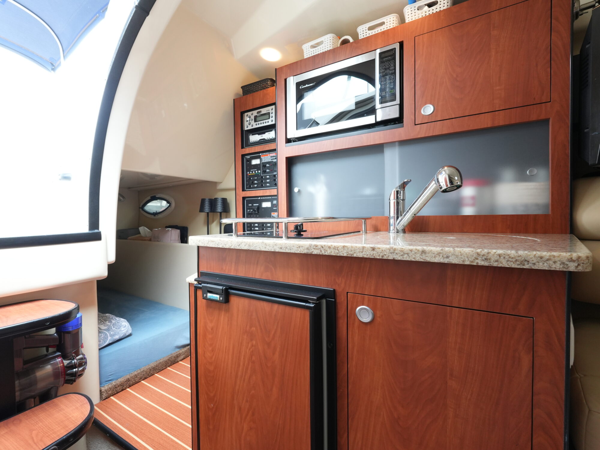 foto: 12 Monterey Monterey 260 Sport Cruiser