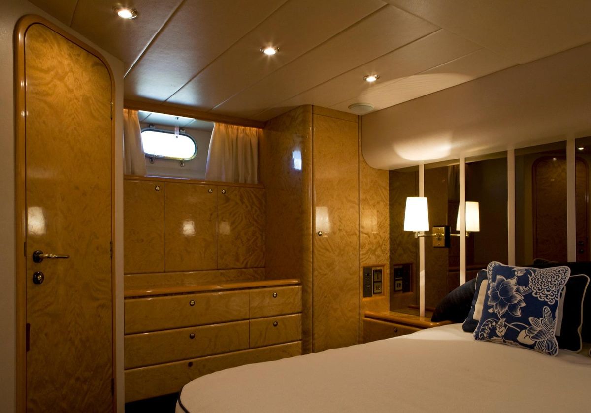 foto: 4 Princess 66 fly