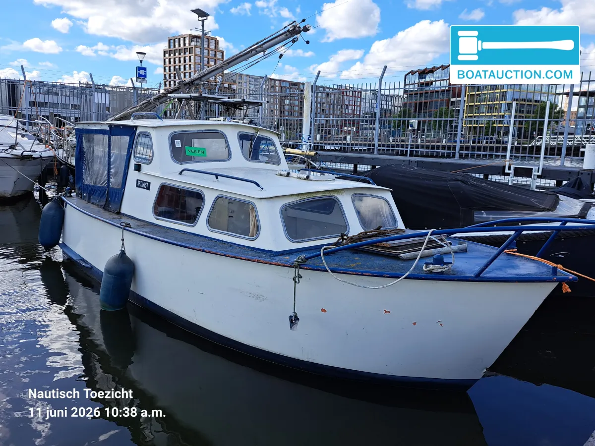 foto: 5 Motorboat 600