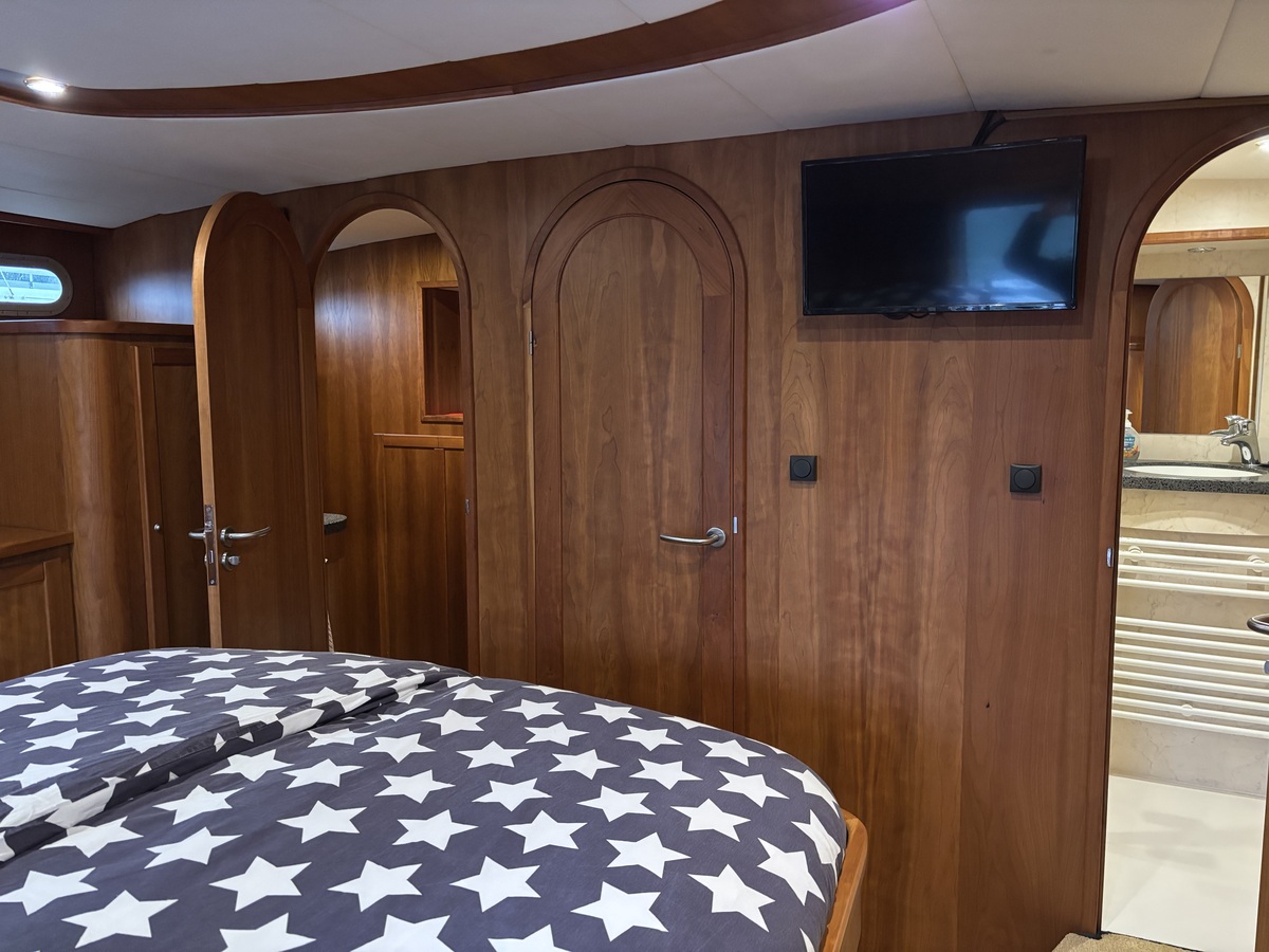 foto: 7 Aqualine 46 Pilothouse