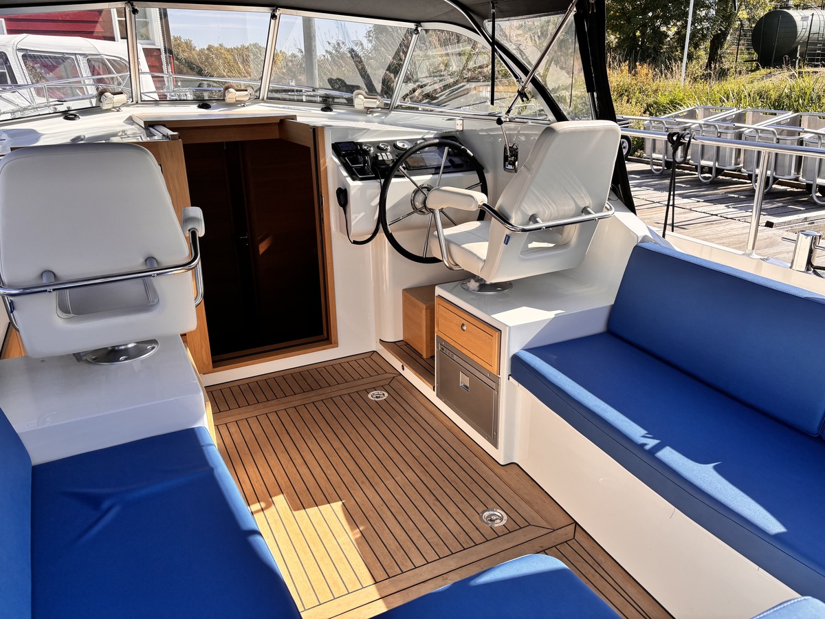 foto: 7 Vedette 9.30 Cabin Comfort Line
