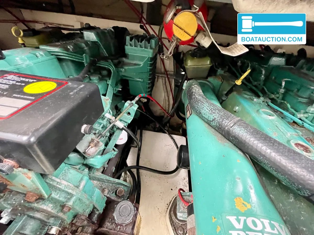 foto: 23 Sealine 310 Sportbridge