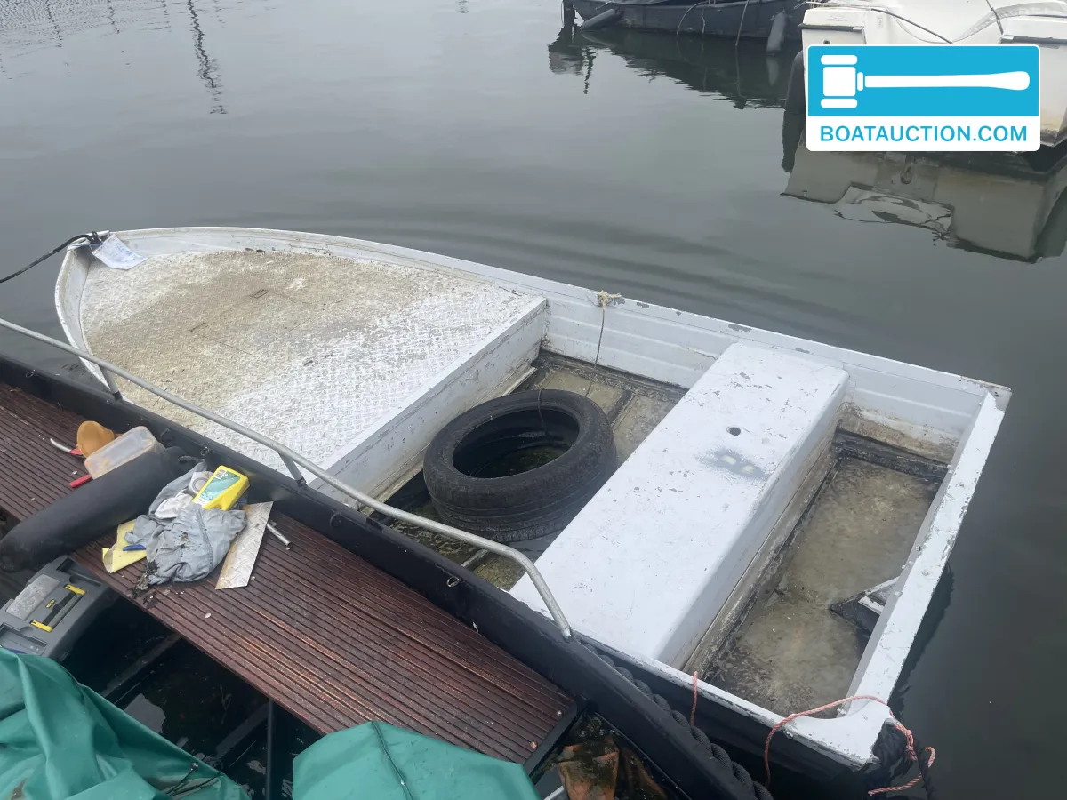 foto: 5 Open Boot 420