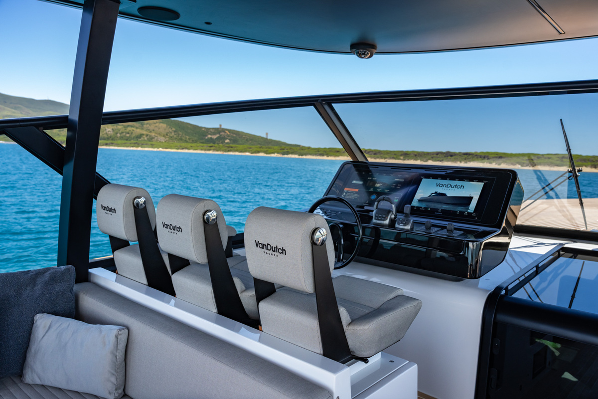 foto: 14 Van Dutch 75 - NEW