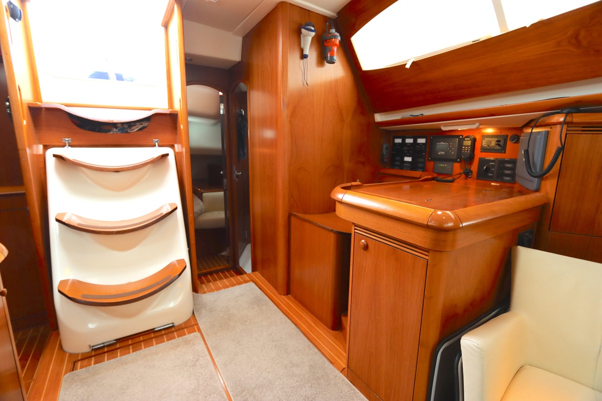 foto: 9 Jeanneau  Sun Odyssey 49 DS