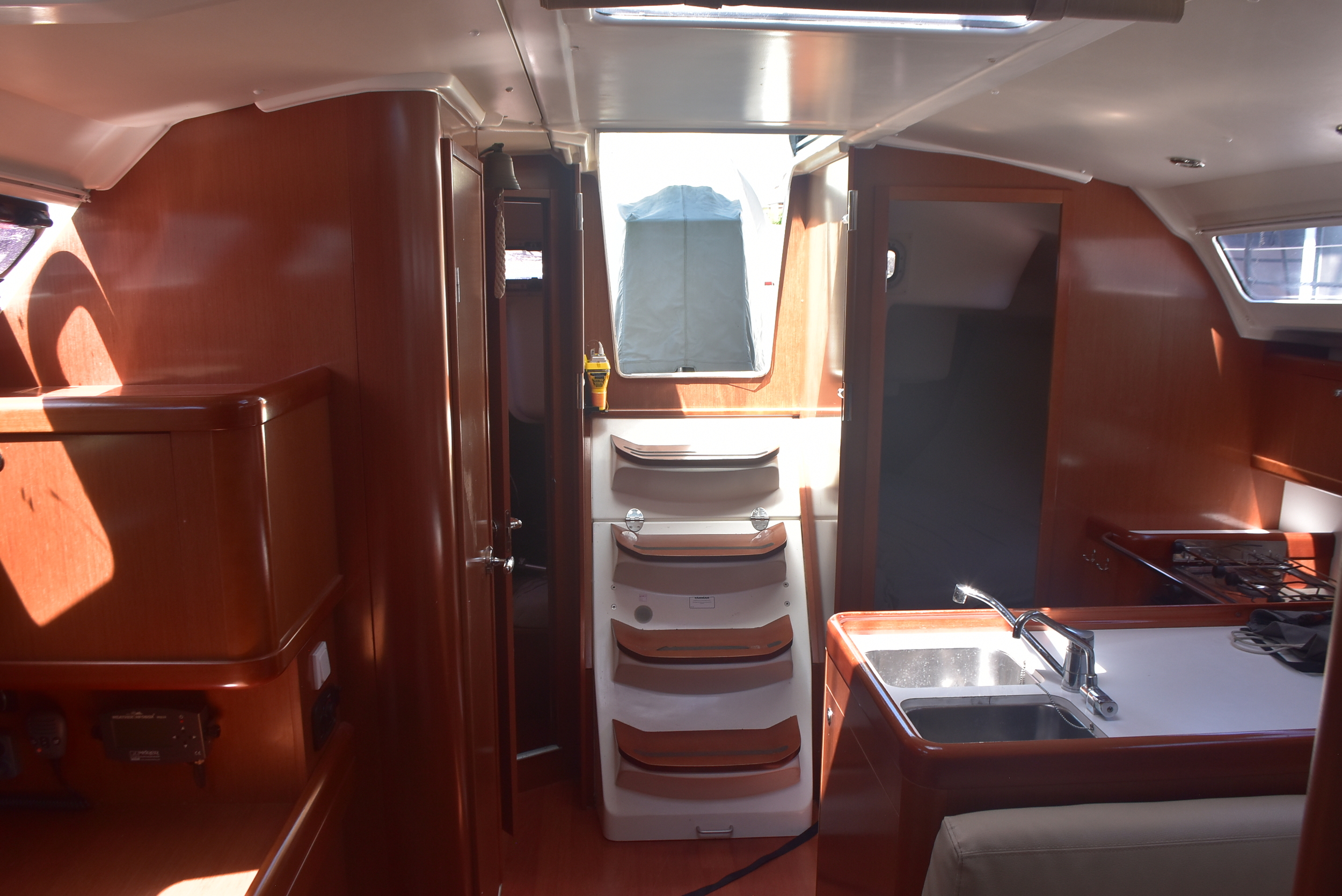 foto: 12 Beneteau Oceanis 37