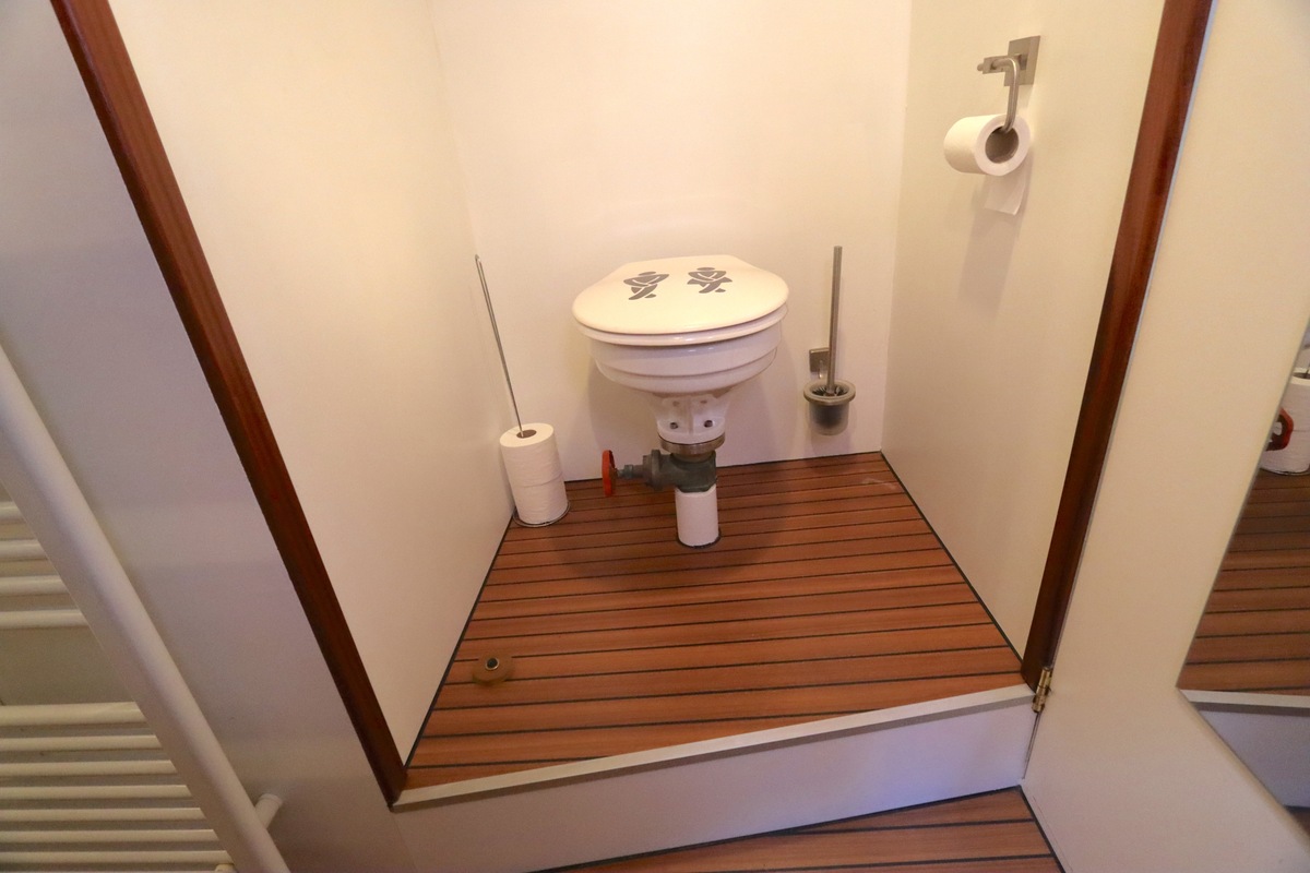 foto: 14 Tjalk Woonboot 