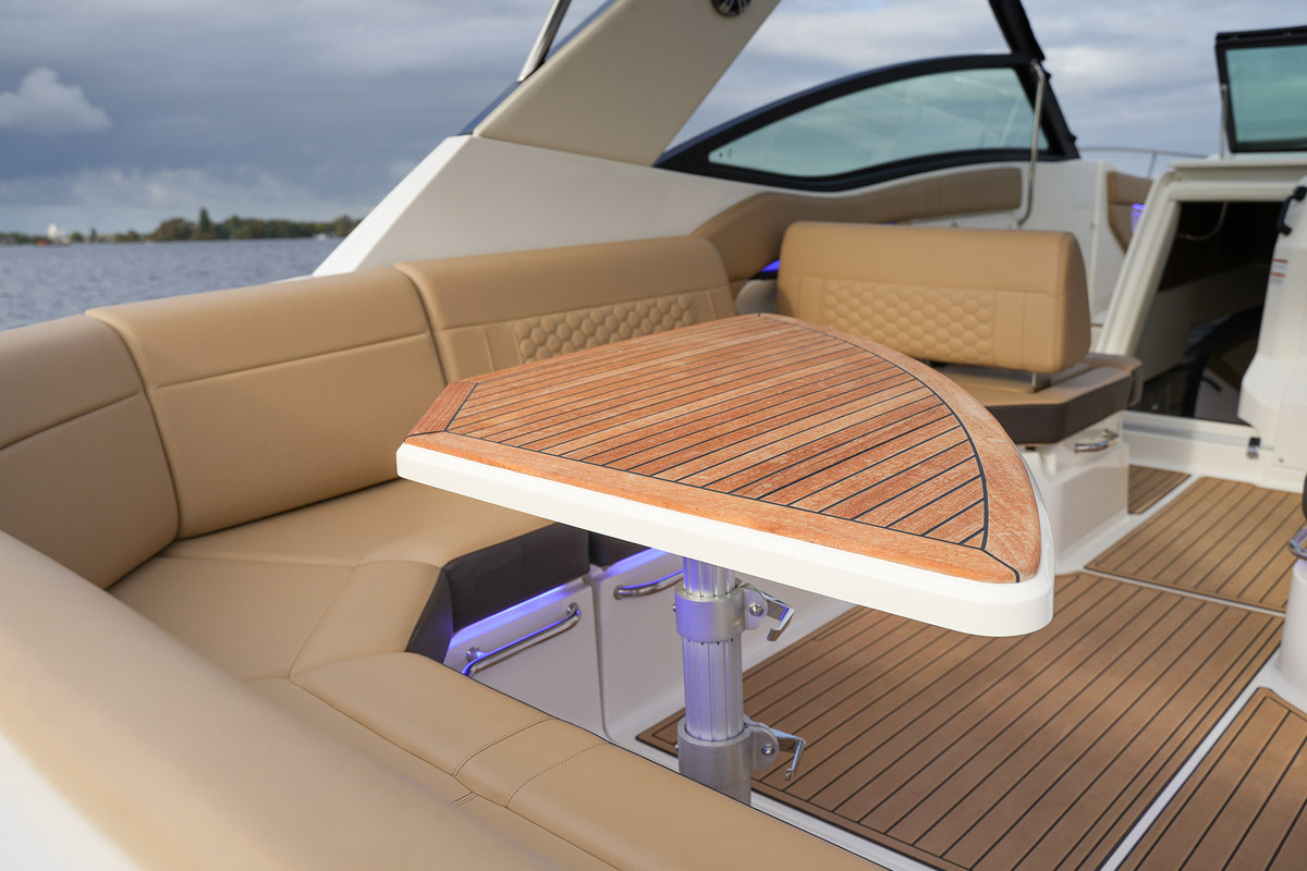 foto: 26 Sea Ray Sundancer 320